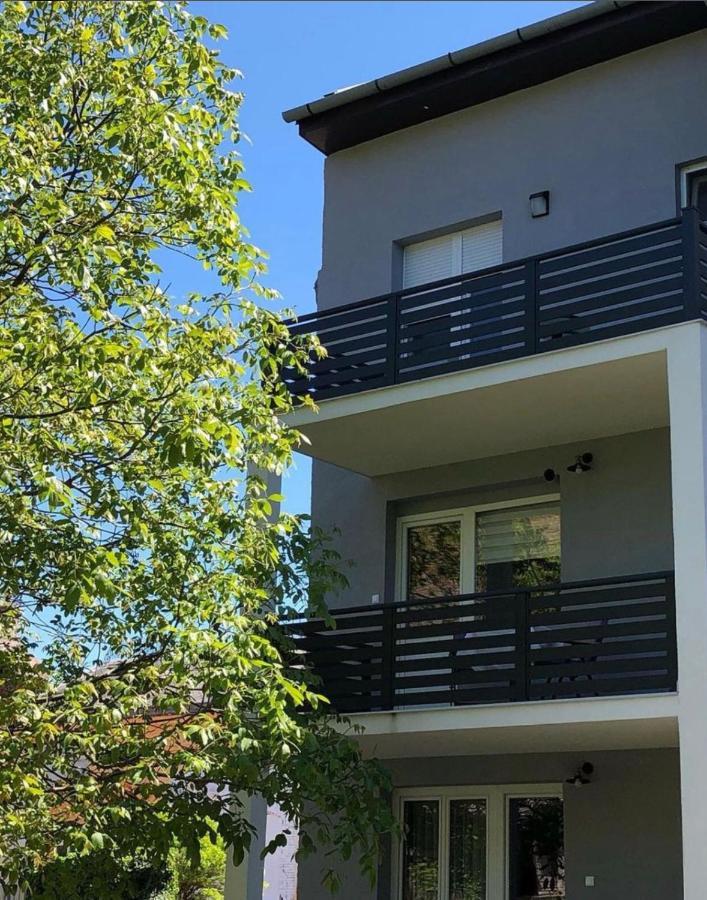 Apartman Bloom Osijek Luaran gambar