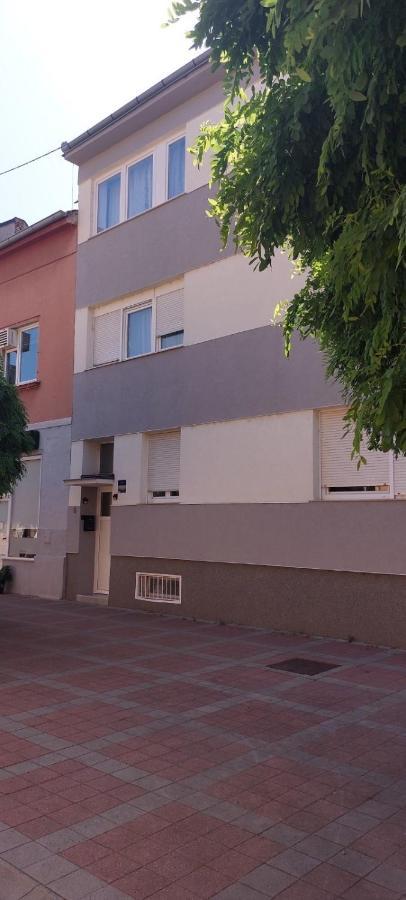 Apartman Bloom Osijek Luaran gambar