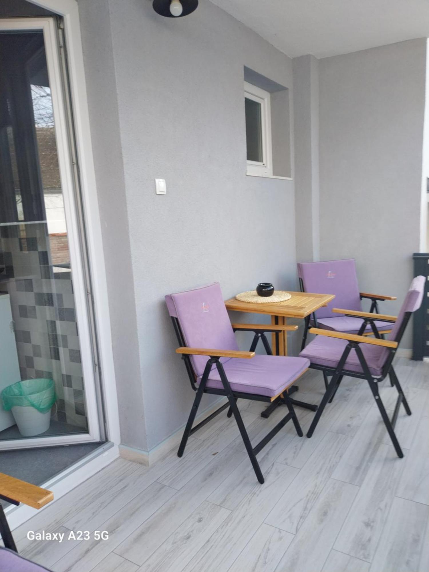 Apartman Bloom Osijek Luaran gambar