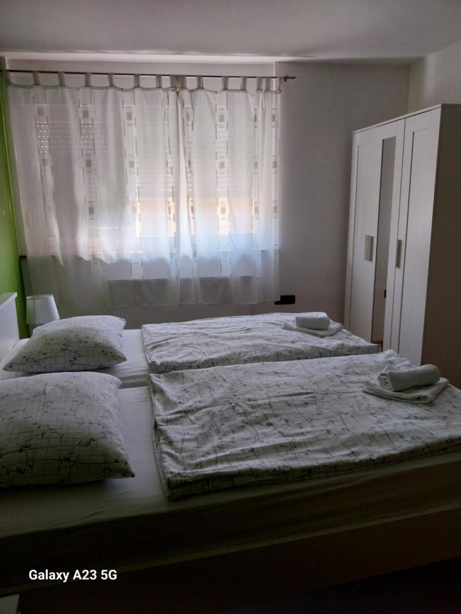 Apartman Bloom Osijek Luaran gambar