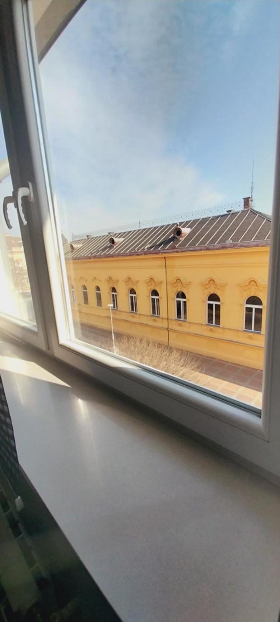 Apartman Bloom Osijek Luaran gambar